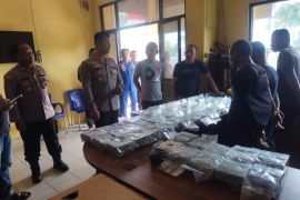 Kolaborasi Polsek Bantan dan Polres Bengkalis ungkap 65 kilogram sabu-sabu diduga dari Malaysia