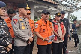 Basarnas mengerahkan 11 kapal cari jurnalis hilang di Anak Krakatau