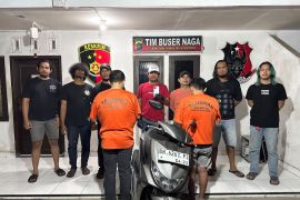 Dua pemuda di Pangkalpinang ditangkap karena gelapkan HP sewaan