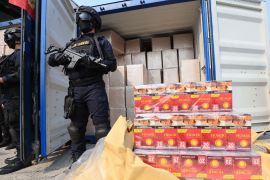 Bea Cukai bongkar distribusi rokok ilegal di Simalungun, 448 ribu batang diamankan