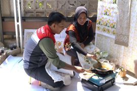 Lewat Batik Boek Khaman, Pertamina EP Limau Field berdayakan perempuan di Muara Enim