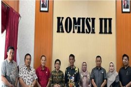 Komisi III DPRD Kapuas dan Diskominfosantik bahas KUA-PPAS Perubahan 2026