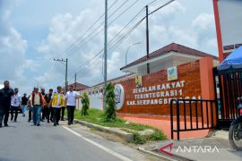 Musa Rajekshah tinjau jalan nasional dan operasional sekolah rakyat di Sergai
