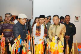 Kapolri apresiasi pameran Nasirun &ldquo;Bersimpuh di Kaki Para Guru&rdquo;