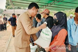 Bulog Natuna pastikan beras bantuan pangan aman konsumsi