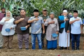 Anggota DPR Sugiat Santoso apresiasi Ponpes kembangkan bawang merah