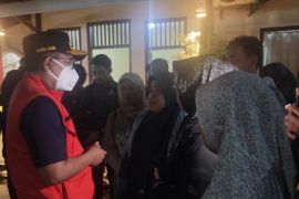 Gubernur Banten harapkan operasi SAR delapan warga diperpanjang