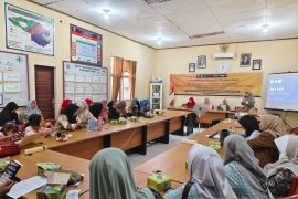 SAFE KIDS, Tim PkM Unbrah perkuat peran orang tua cegah kekerasan seksual pada anak di Timpeh Dharmasraya