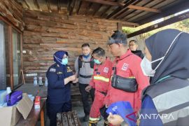 Polres Malang kirim tim Dokkes cek kesehatan petugas gabungan di Bromo