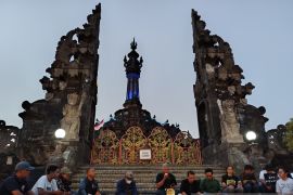 Jurnalis Bali doa bersama harapkan lima pewarta hilang ditemukan
