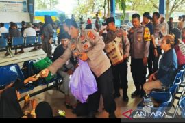 Polsek KPL Banjarmasin dampingi keluarga korban Kapal Virgo Transport 8