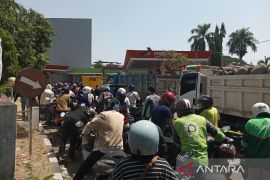 Pertamina dukung Pemkot Makassar atur truk dan bus antre malam