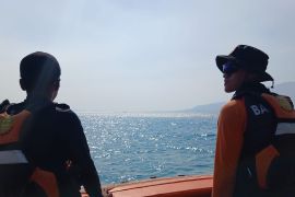 Tim SAR gabungan sebut pencarian jurnalis hilang kontak di Selat Sunda terhalang kabut