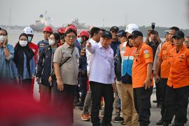 Menhub memprioritaskan pencarian korban KMP Virgo Transport 8