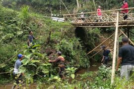 Kodim Rejang Lebong bangun lima Jembatan Perintis Garuda