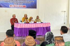 Bupati Ismet tekankan peran tenaga kompeten untuk penanganan stunting