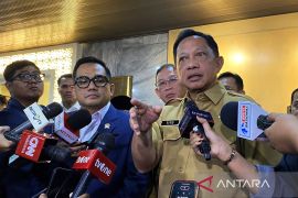 Mendagri pelajari usulan perpanjangan masa jabatan kepala desa