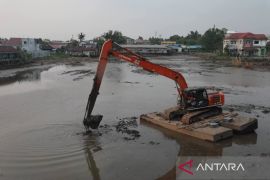 Banjarmasin tambah unit alat berat tingkatkan program benahi sungai