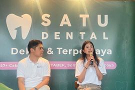 Dokter gigi ingatkan tak perlu menunggu sakit untuk cek kesehatan gigi