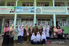 Edukasi pemilahan sampah, Tim PkM Unbrah dorong budaya lingkungan bersih dan sehat di Pesantren Tarbiyah Islamiyah