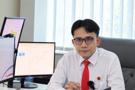 Direktur DSI YPTA Surabaya tekankan efisiensi dalam pengembangan AI