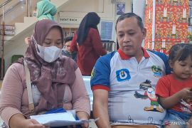 Asal mau lapor,  Wali Kota Bekasi ganti dua kali lipat korban pungli
