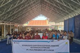 PLN edukasi siswa MAN 1 Banggai, tingkatkan kesadaran keselamatan ketenagalistrikan