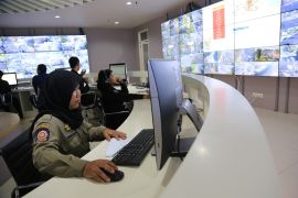 Pemkot Surabaya bekali "call taker" hadapi laporan psikologis