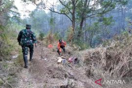 BPBD Magetan buat ilaran hambat penjalaran karhutla Gunung Lawu