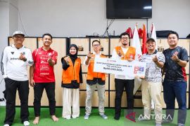 The Jakmania salurkan bantuan Rp50 juta untuk NTT melalui Baznas RI