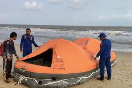 Lima liferaft diduga milik KM Virgo Transport 8 ditemukan di Seruyan