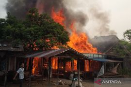 Kebakaban hanguskan tujuh bangunan di Tabudarat Hilir HST