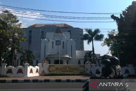 Dishub Kota Cirebon mengkaji penggunaan QRIS untuk retribusi parkir