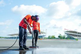 Lintasan Sirkuit Mandalika-NTB mulai dibersihkan jelang MotoGP Indonesia