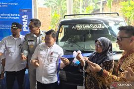 PNM Jambi bina nasabah lewat pengolahan sampah dan budidaya jamur