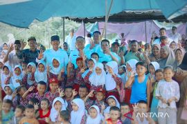 Peletakan batu pertama PAUD Bina Insani di Tanjung Mompang