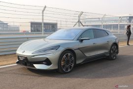 Denza Z9S, sedan listrik jarak tempuh 1100 km diluncurkan 23 September
