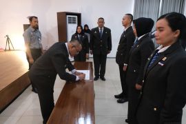 Kanwil Kemenkum Babel lantik tiga pejabat fungsional
