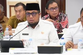Pemkab Paser targetkan seluruh desa teraliri listrik PLN pada 2027