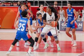 Timnas bola basket putri main lepas saat kalahkan Thailand