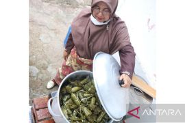 Pemkot Sawahlunto lestarikan lamang tungkek lewat edukasi memasak