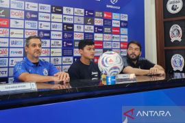 Pelatih Arema FC waspadai skema serangan balik Persik Kediri