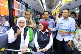 Khofifah gratiskan Trans Jatim peringati Harhubnas 2026