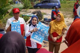 PMI Lampung salurkan 445.400 liter air bersih ke masyarakat selama musim kemarau