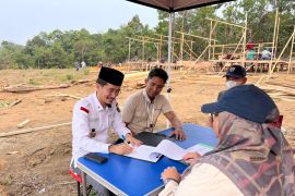 Pemerintah daerah mulai bangun rumah relokasi