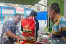 Bulog Malang siap perluas penyaluran beras premium untuk tekan harga