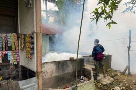 Cegah penyebaran DBD, PT RPN kolaborasi dengan pemerintah desa dan Babinsa lakukan fogging