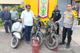 Polres Kotim ungkap komplotan pencuri yang beraksi di 16 TKP