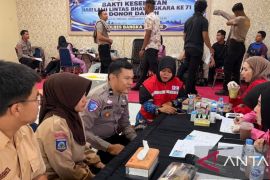 Polres-PMI Bangka Tengah bantu kebutuhan darah pasien