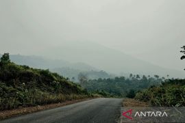 Dinkes Natuna imbau warga pakai masker dampak udara tak sehat